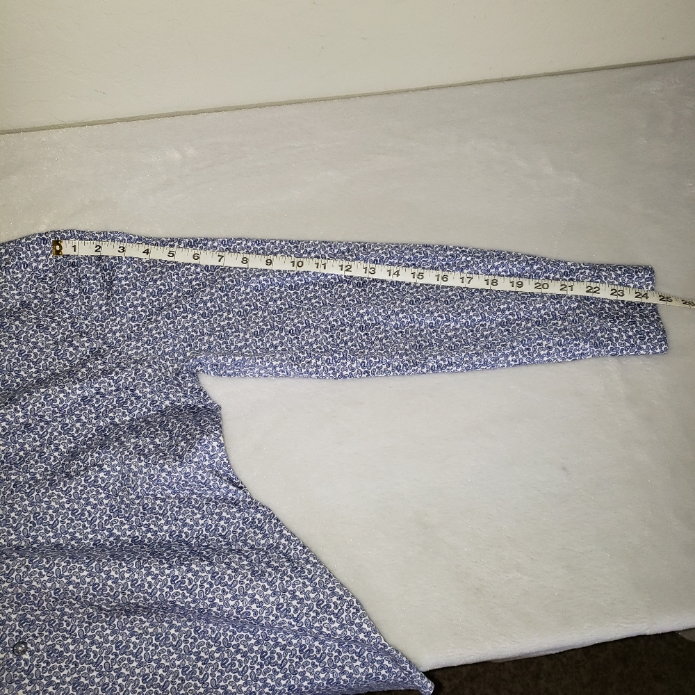 Robert Graham blue and white paisley button down Mens Size large. - Picture 11 of 14